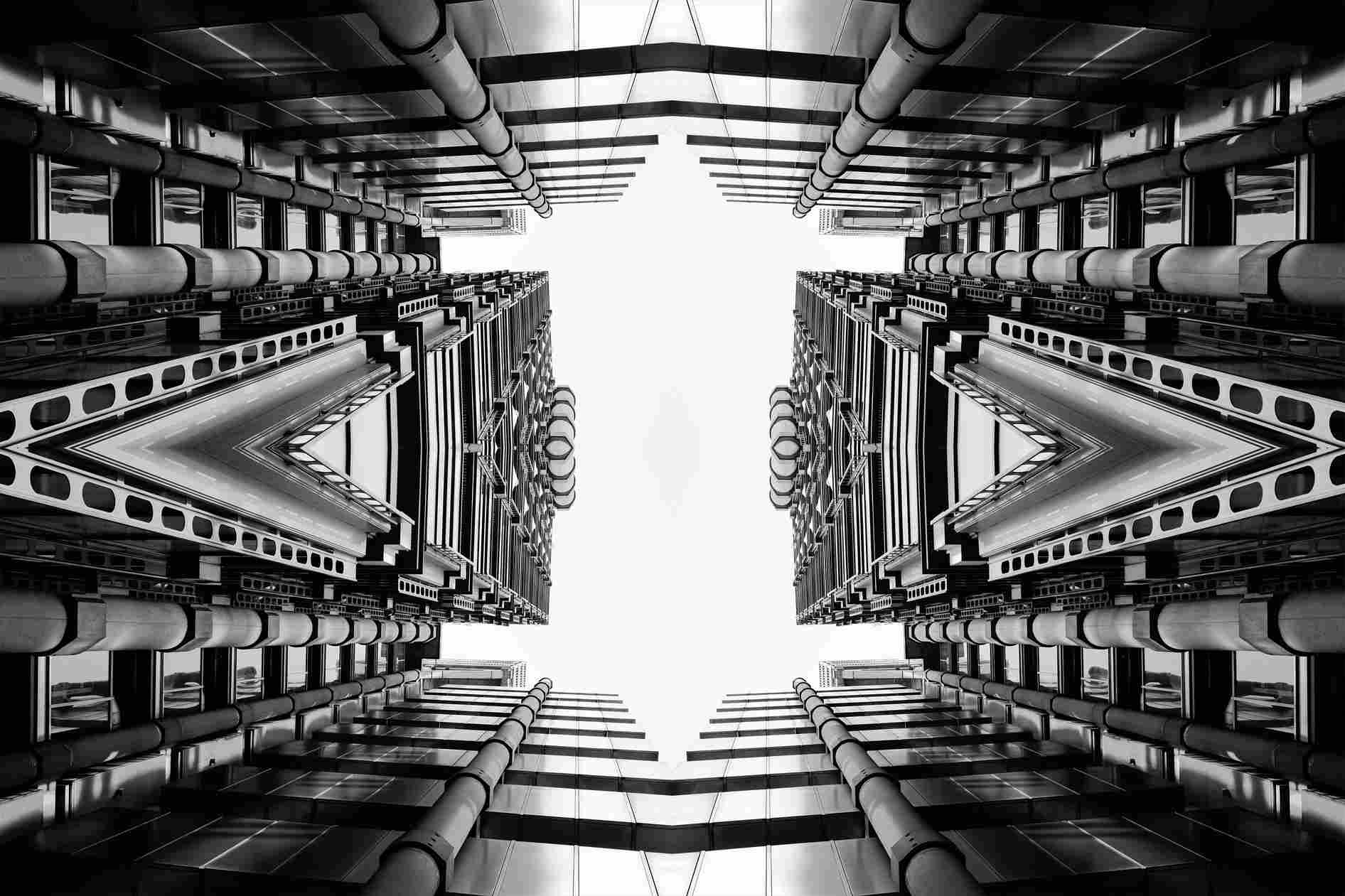 Anthropic dice que los ingenieros dejarán de existir en un año. Aun así, hoy les paga hasta 570.000 dólares 💰🚀