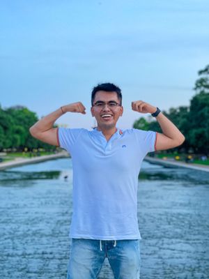 Hola, yo soy Tony Vazgar